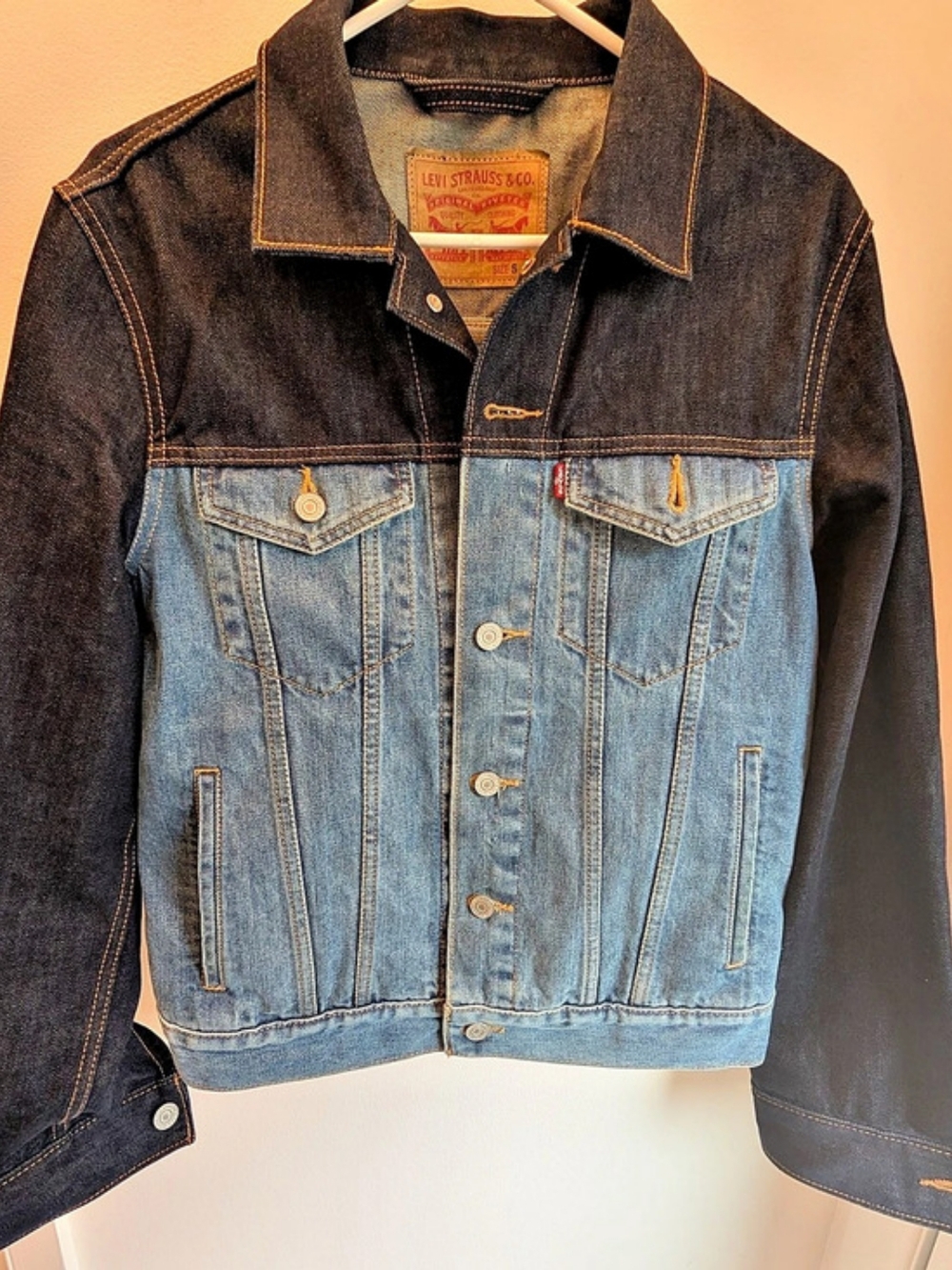 Levi's Retro Y2K Colorblocked Trucker Jean Jacket Two-Tone Denim Size Small